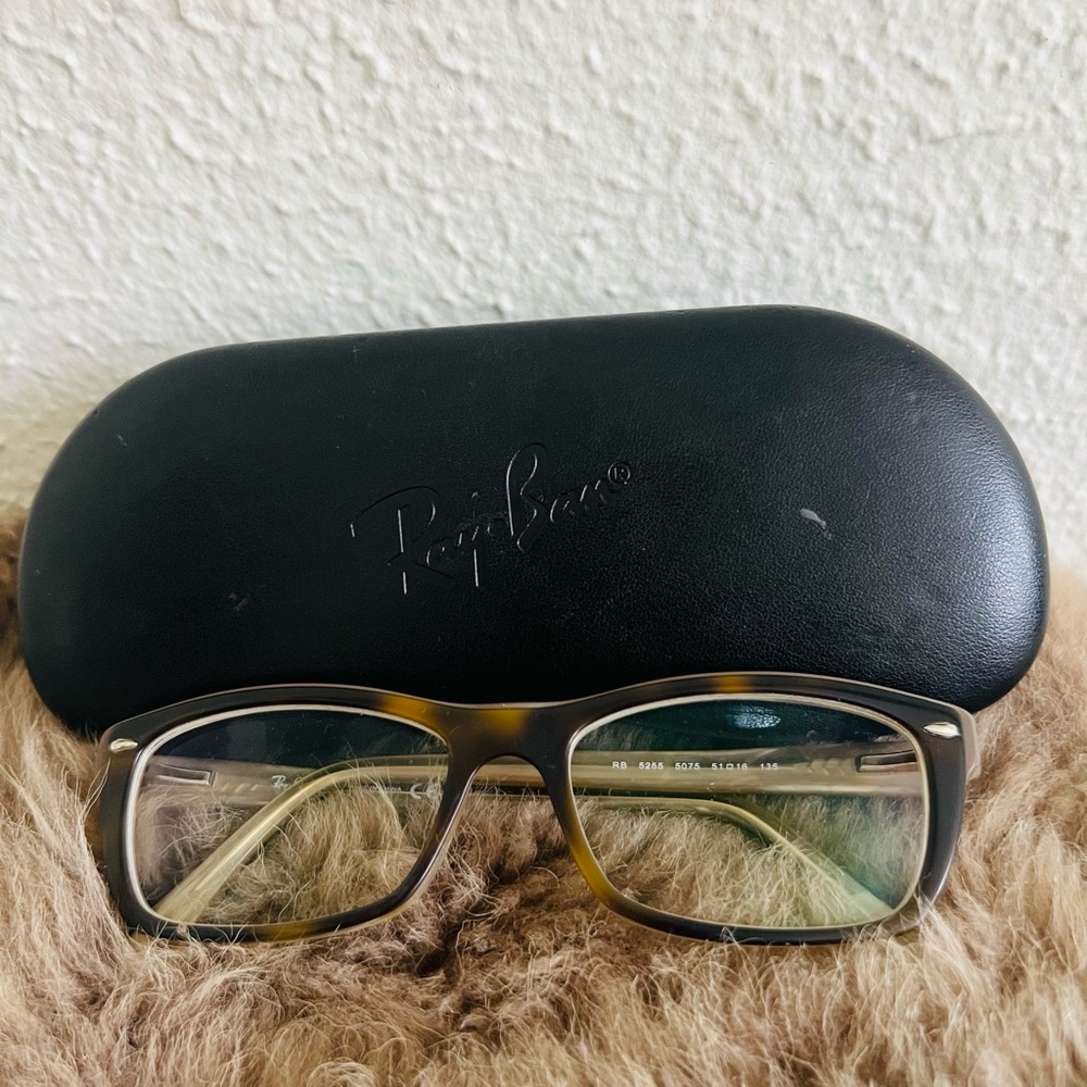 🕶 Ray-Ban Eyeglass Frames with Case—Unisex - Picture 5 of 10